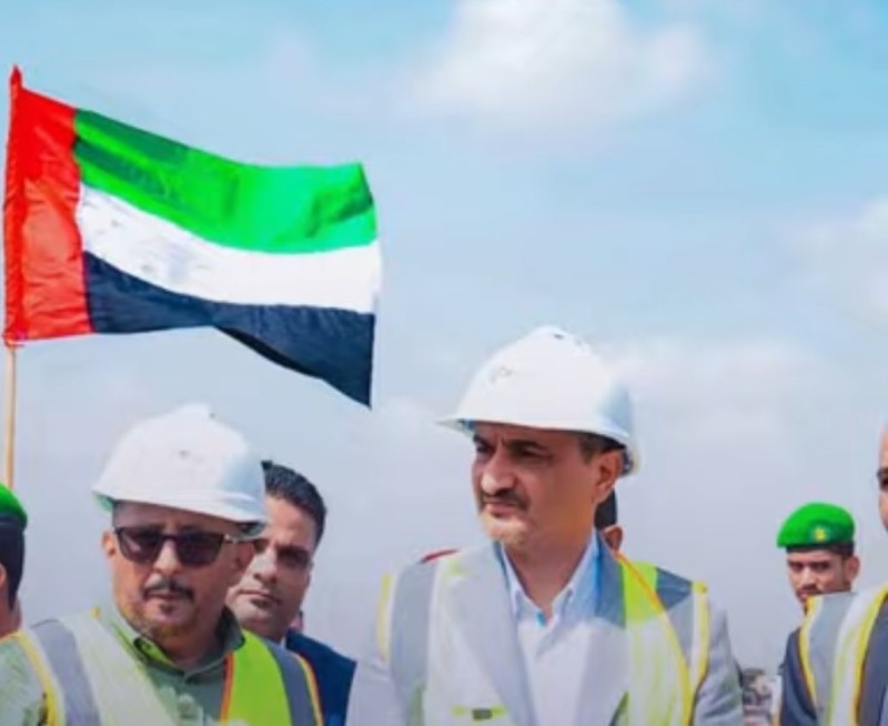 اليمن : مواطنين يحتفلون بتدشين محطة كهرباء بدعم اماراتي : كهرباء الامارات اعادت لنا الإحساس أننا لازلنا احياء !