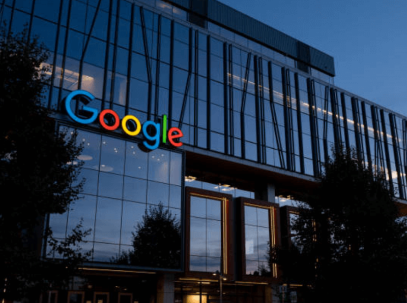 US judge orders Google to open app store to rivals