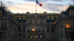 Fire breaks out at Versailles Palace